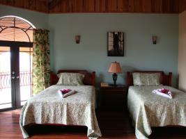 10 Bedroom Guesthouse - Montego Bay Cinnamon Hill Dış mekan fotoğraf